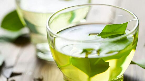 绿茶是日本人饮食中非常健康的饮品。